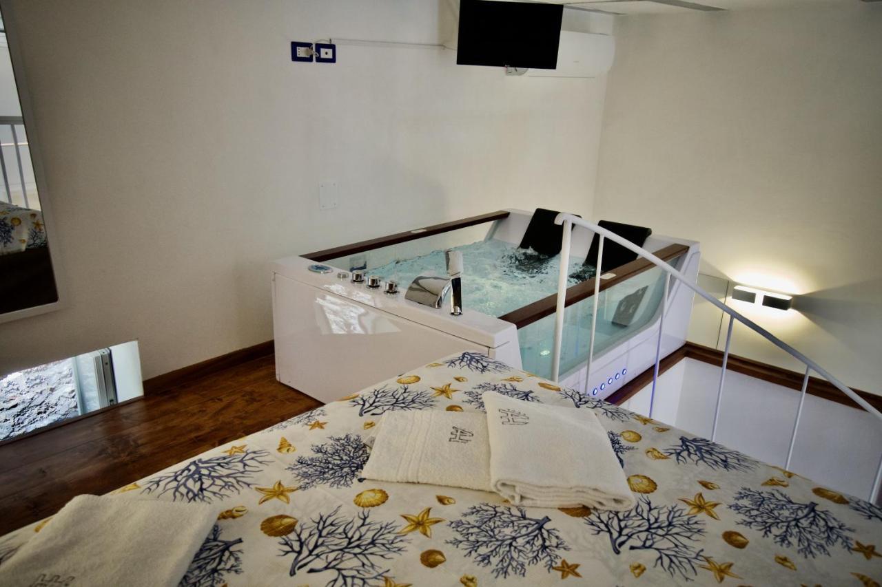 Maja With Jacuzzi Apartment Ischia